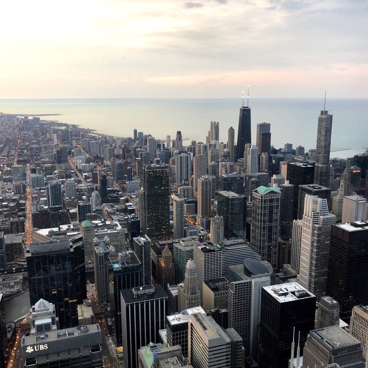 芝加哥的摩天大楼有哪些设计令人叹为观止？ - 知乎