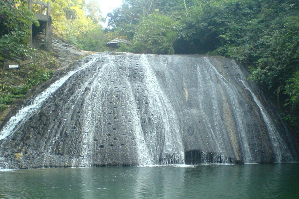 桂林古东瀑布